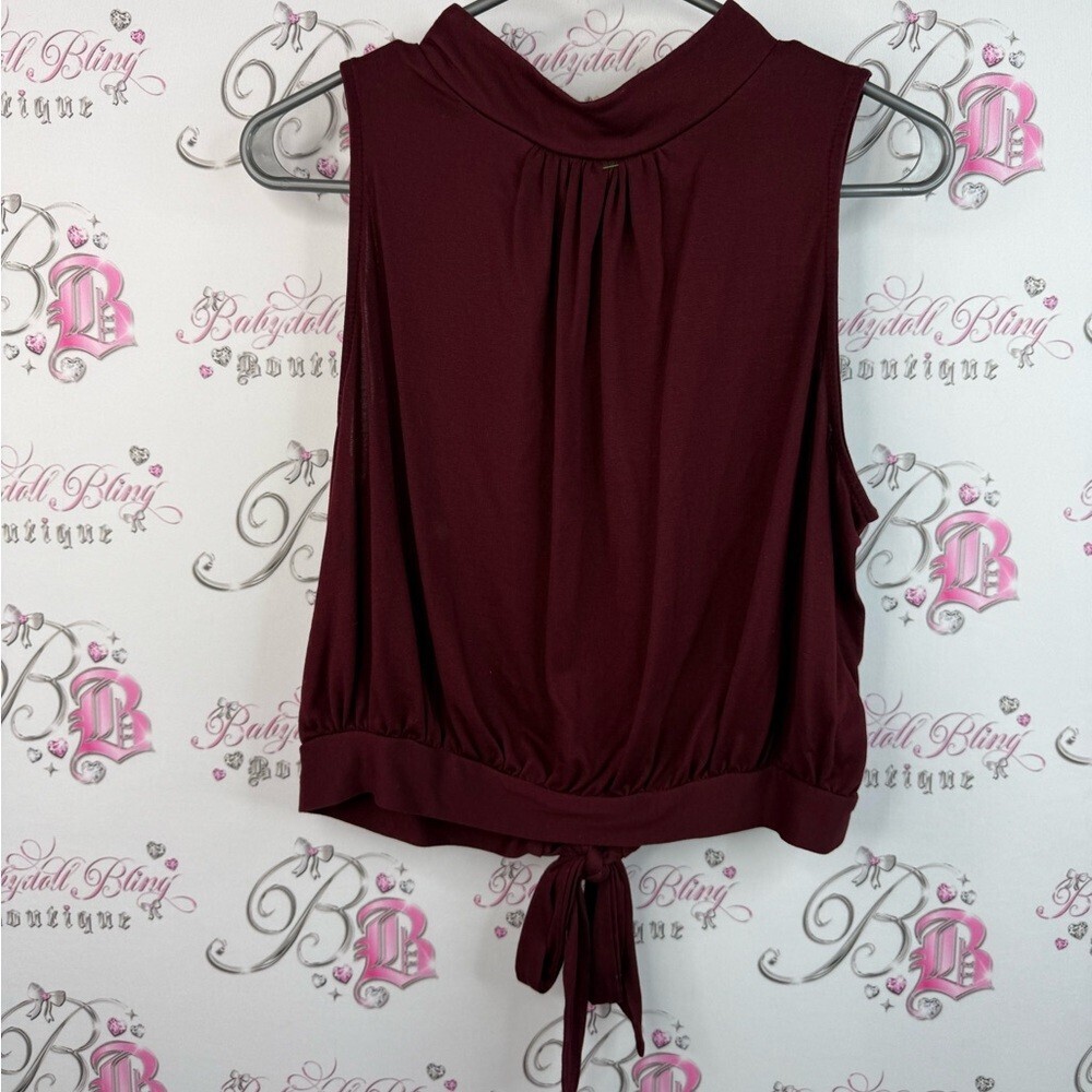 RW&CO. Tank top tie up open back detail Burgundy Sleeveless Blouse crop Tie-Back